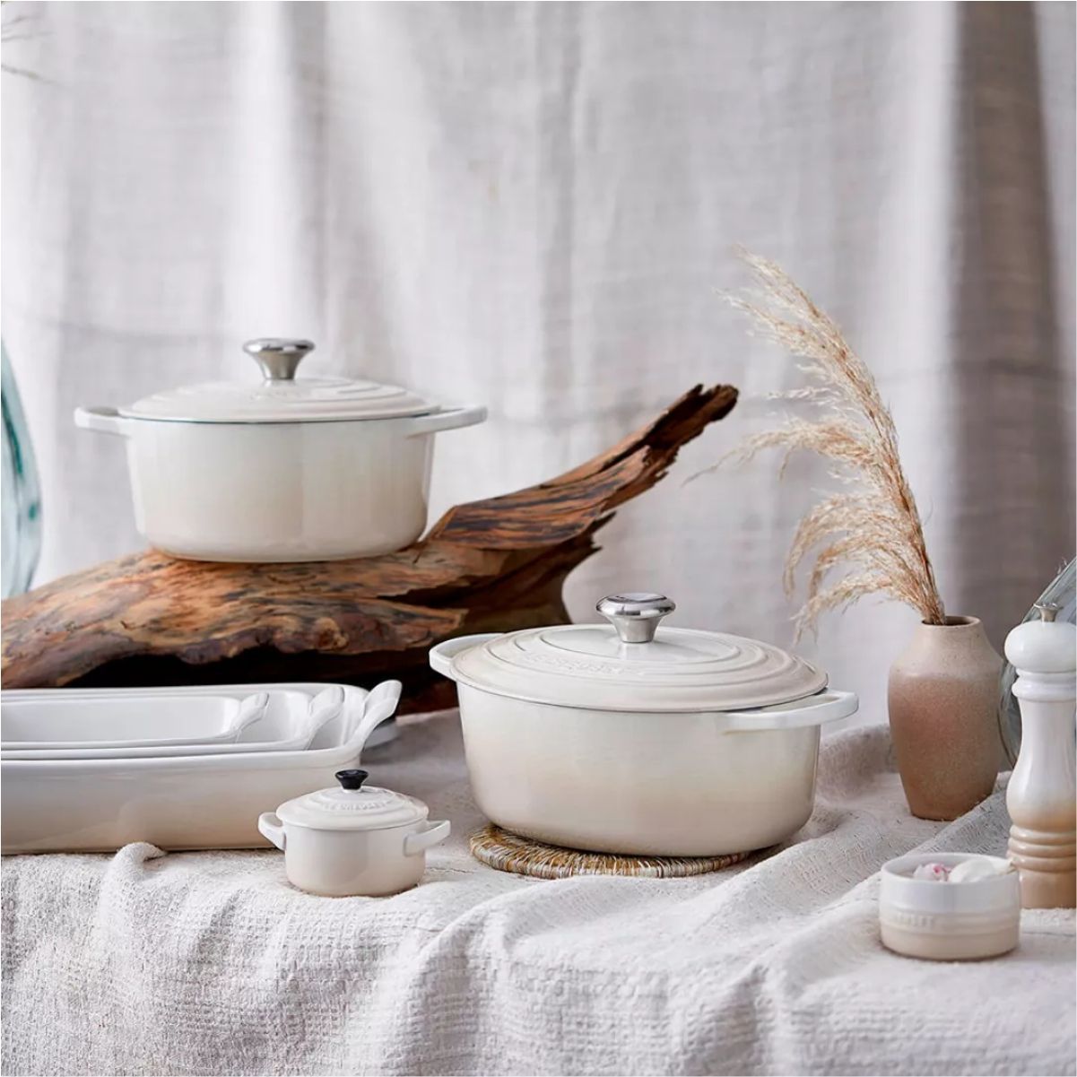 LeCreuset Кастрюля Меренга круглая 26см
