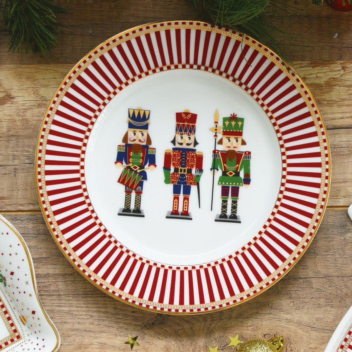 EL Nutcracker Classic Тарелка 19см