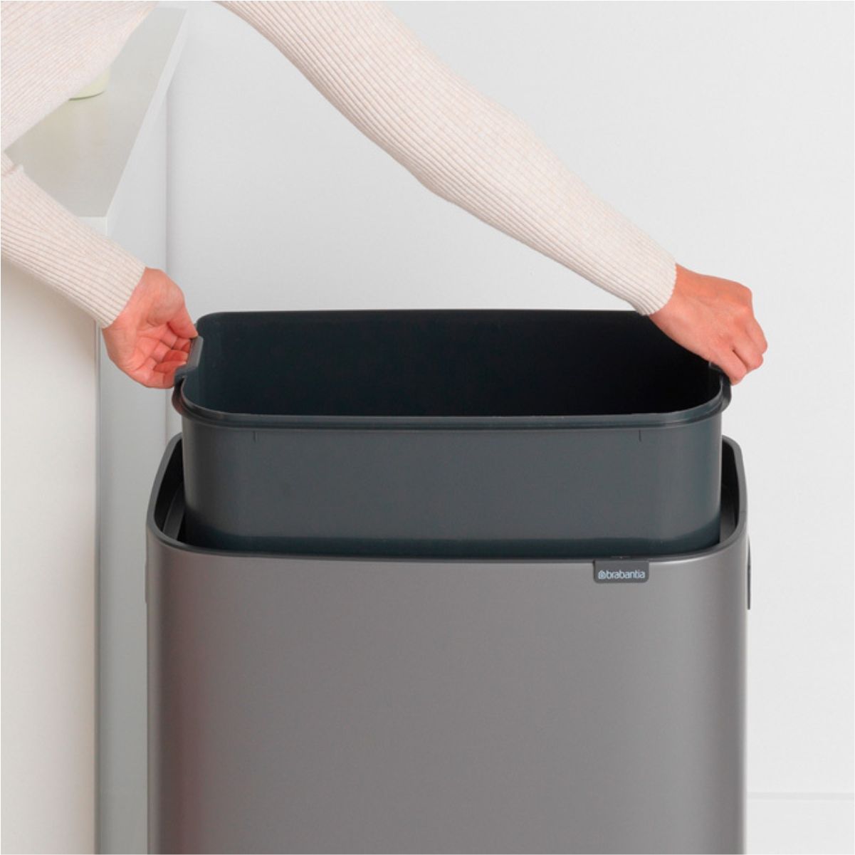 Brabantia Bo Touch Ведро 60л Platinum 223068
