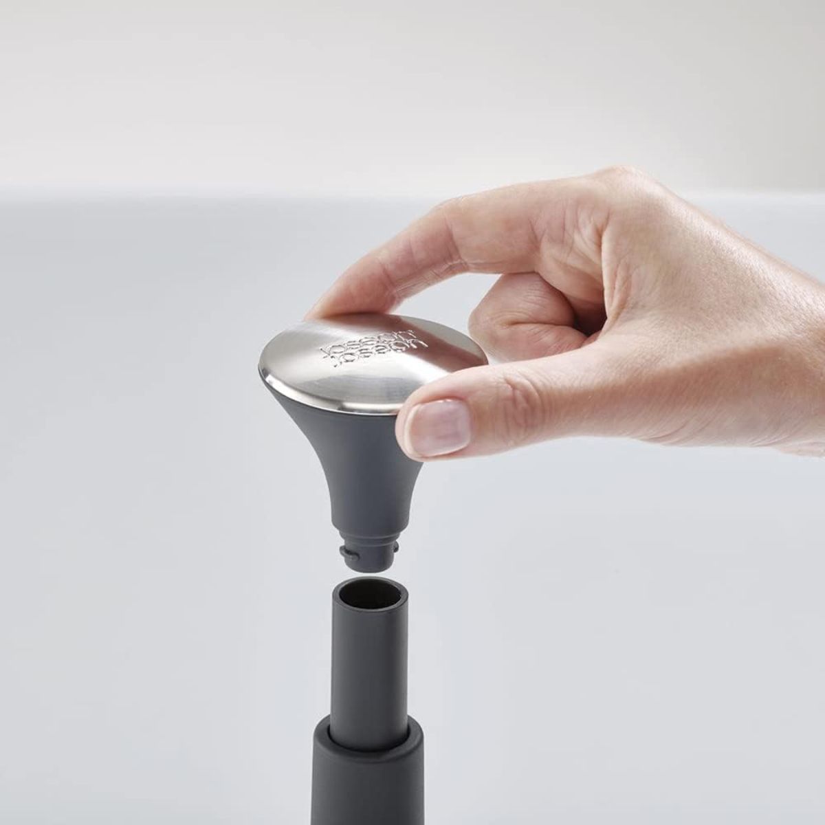 Joseph Joseph Держатель для бумажных полотенец Push&Tear 85140