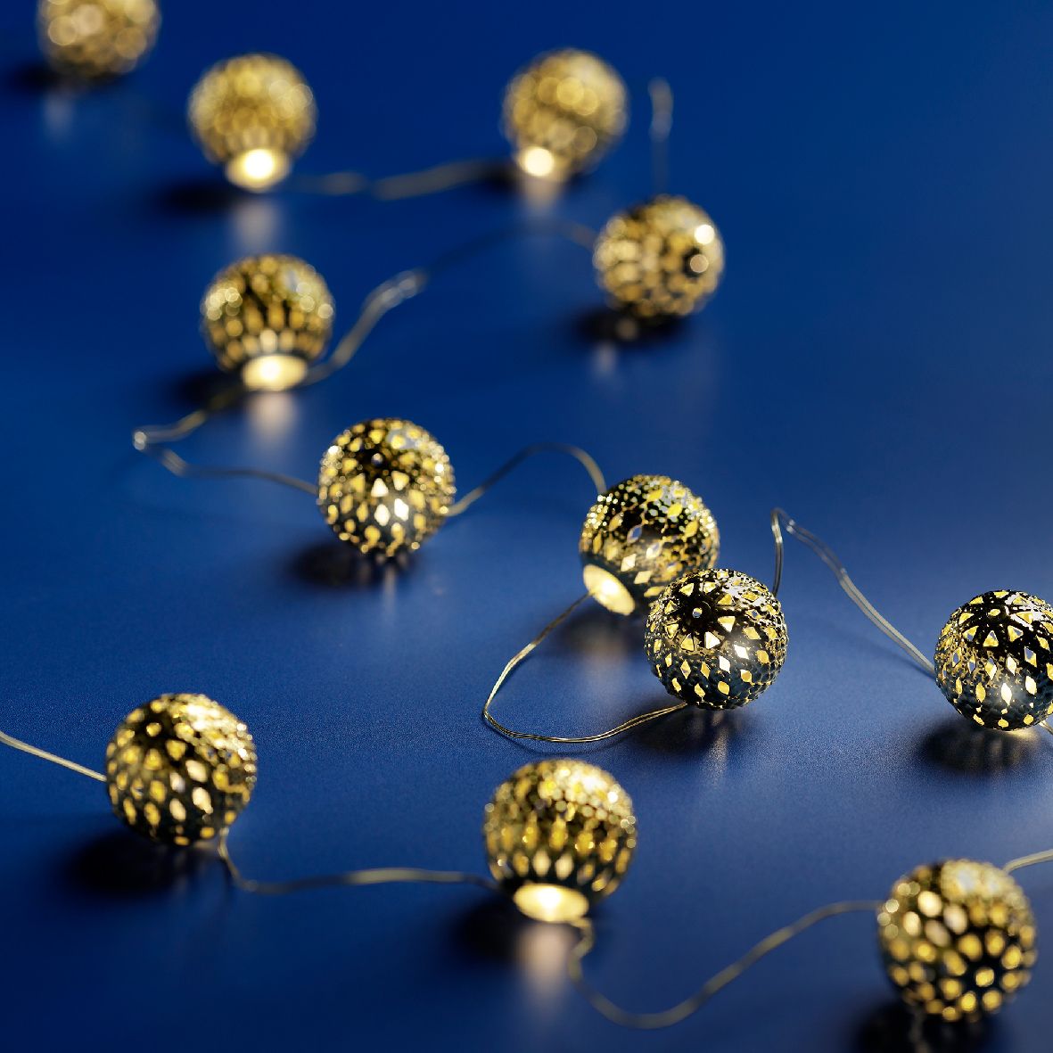 Kaemingk Гирлянда Шарики 110cm-12L теплый свет 482392