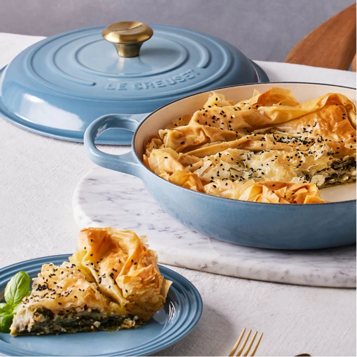 LeCreuset Кастрюля низкая 30см 3,5л Chambray