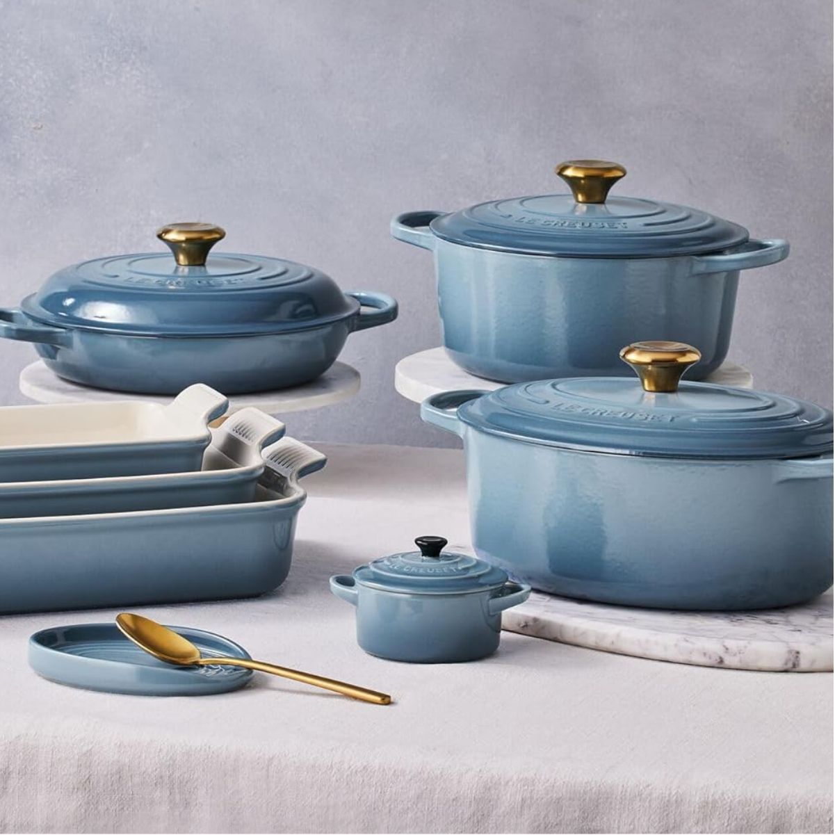 LeCreuset Кастрюля овальная 29см 4,7л Chambray