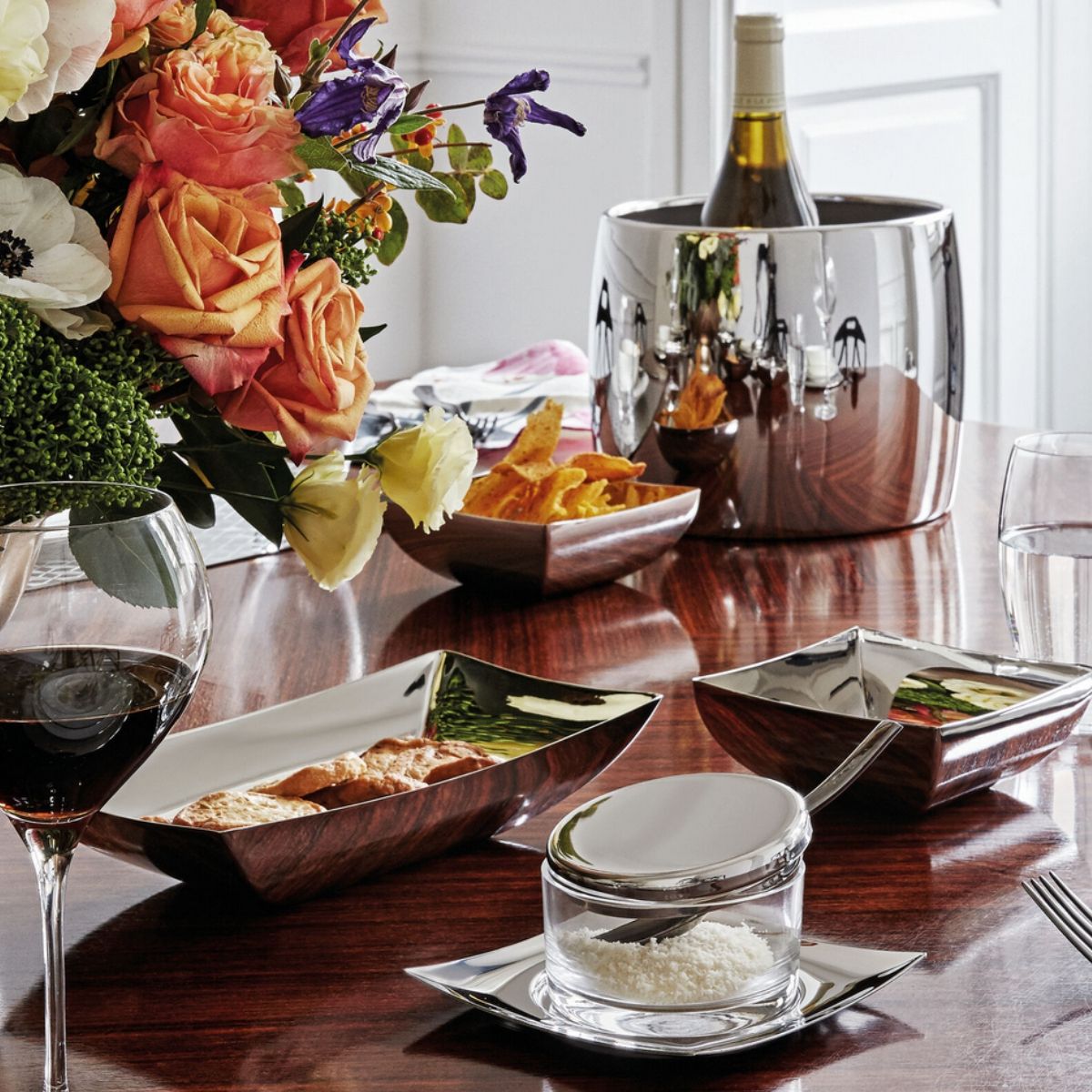 SM Блюдо д/хлеба 24см Linea Q 56530-30