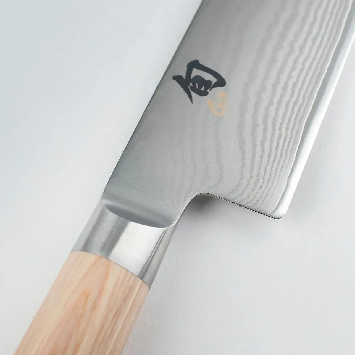 Kai Shun White Нож Santoku 18см