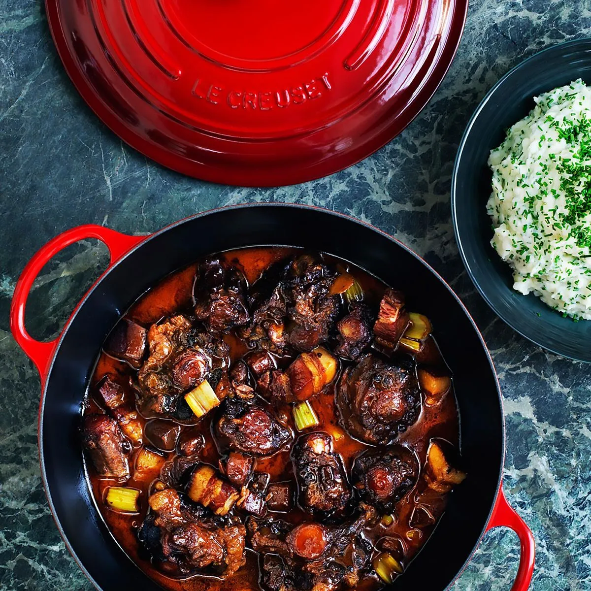 LeCreuset Казан 26см 4,1 л вишневый