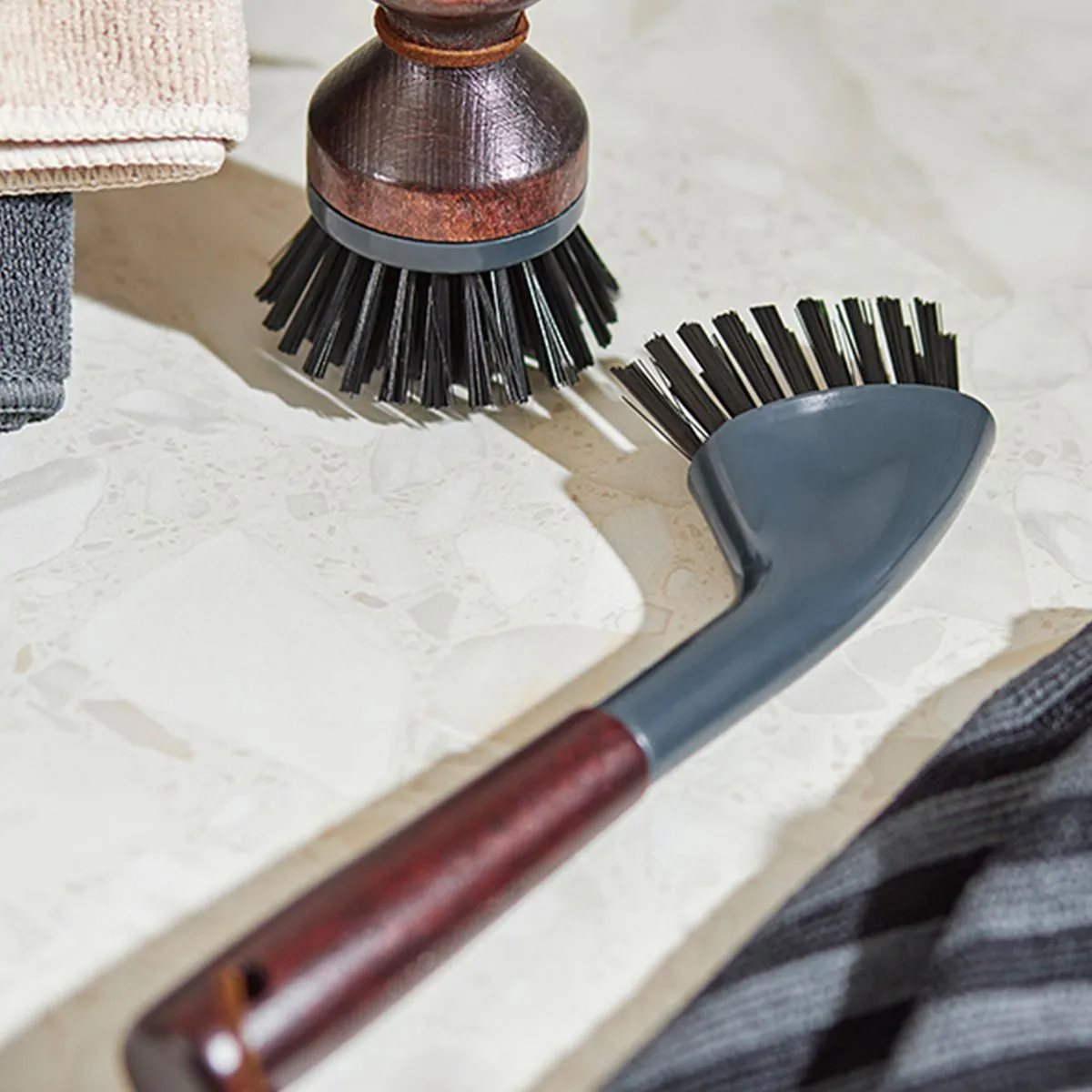 Smart Solutions Щетка Cleans для посуды 9см SS000073